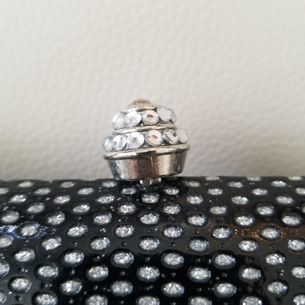 Mini Crossbody Evening Purse. - Picture 3 of 4